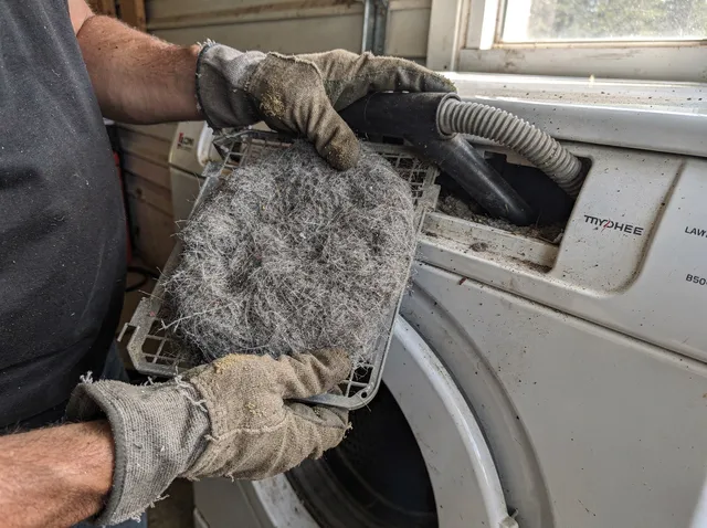 Cleaning Dryer Lint Trap in North Miami